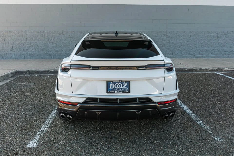 2023 Lamborghini Urus Performante - Image 3 of 19