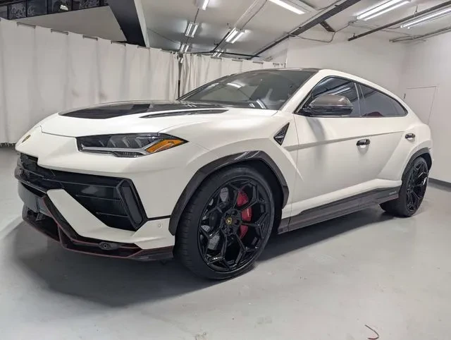 2023 Lamborghini Urus Performante - Image 3 of 12