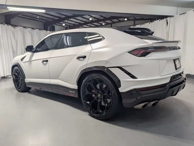 2023 Lamborghini Urus Performante - Image 2 of 12