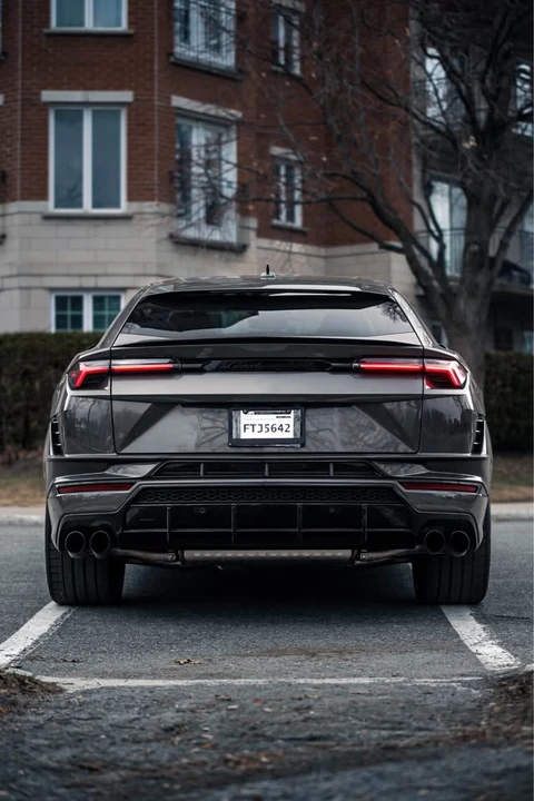 2023 Lamborghini Urus - Image 7 of 19
