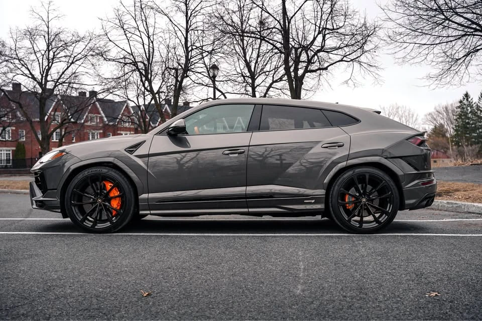2023 Lamborghini Urus - Image 16 of 19