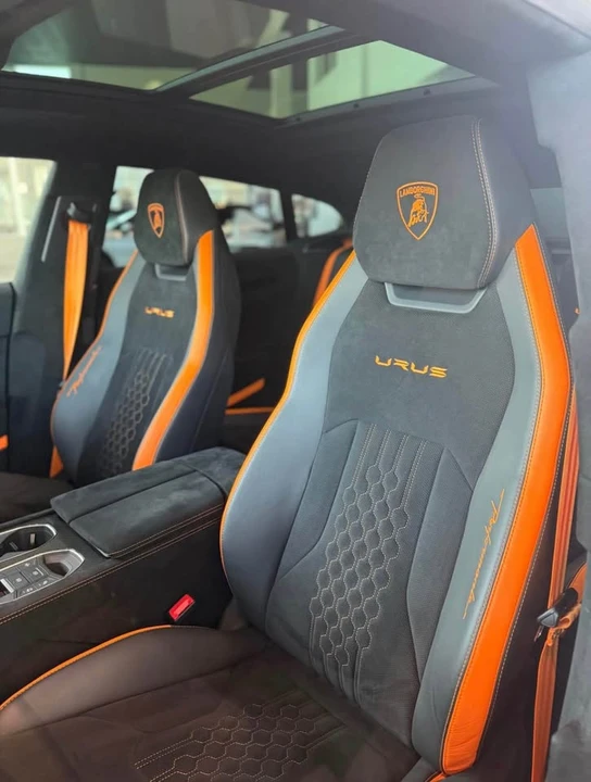 2023 Lamborghini Urus - Image 12 of 13