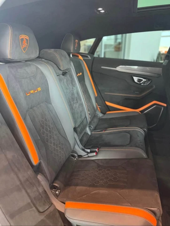 2023 Lamborghini Urus - Image 8 of 13