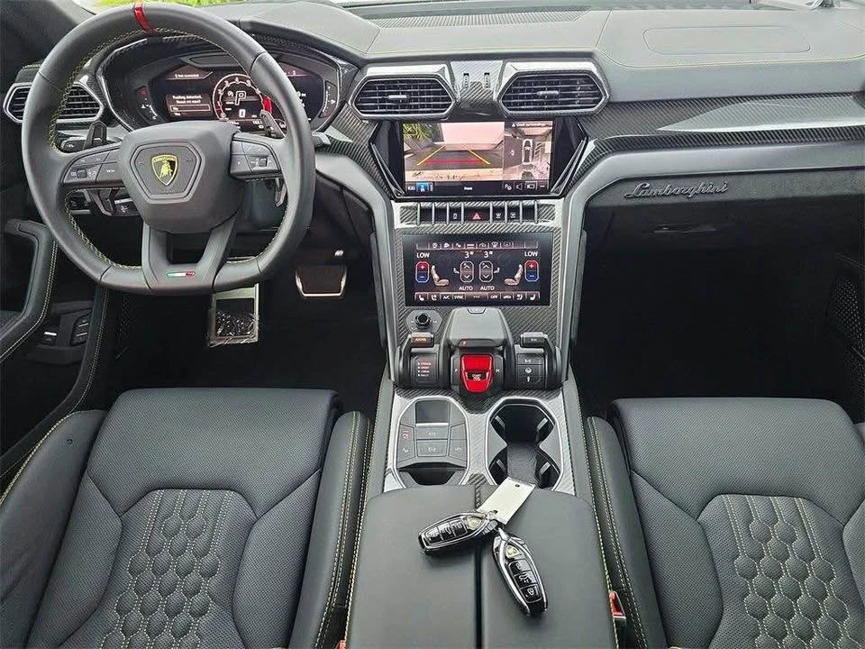 2023 Lamborghini Urus - Image 4 of 10