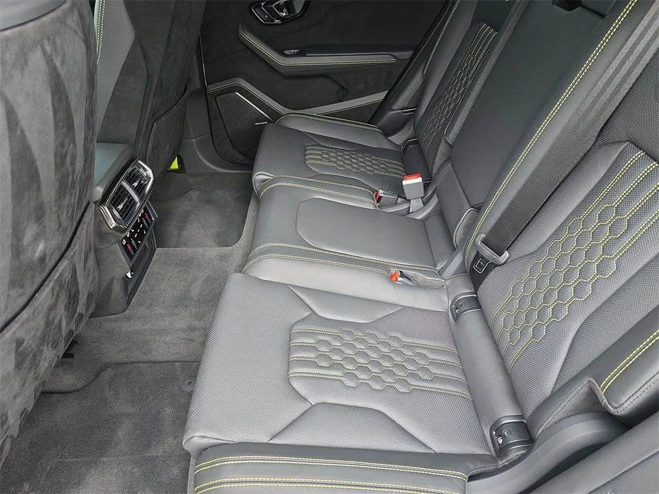 2023 Lamborghini Urus - Image 4 of 9