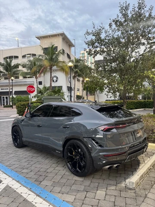 2023 Lamborghini Urus Performante - Image 3 of 6