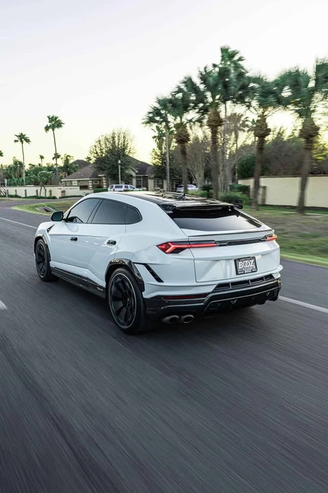 2023 Lamborghini Urus Performante - Image 2 of 20