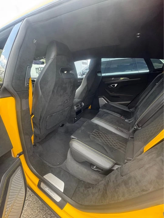2023 Lamborghini Urus Performante - Image 12 of 16