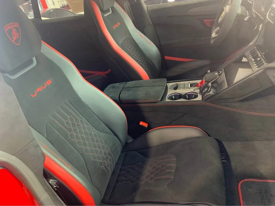 2023 Lamborghini Urus Performante - Image 2 of 7