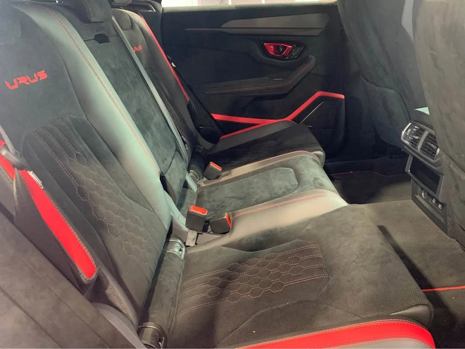 2023 Lamborghini Urus Performante - Image 3 of 7