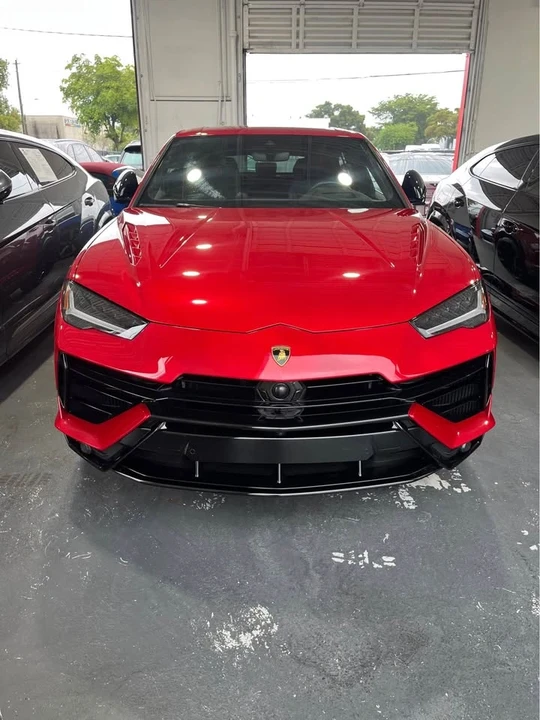 2023 Lamborghini Urus - Image 2 of 4