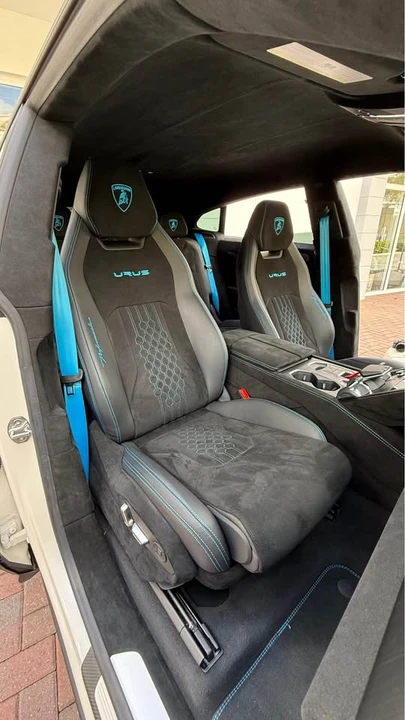 2023 Lamborghini Urus - Image 8 of 9