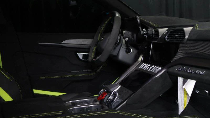 2023 Lamborghini Urus S - Image 9 of 11