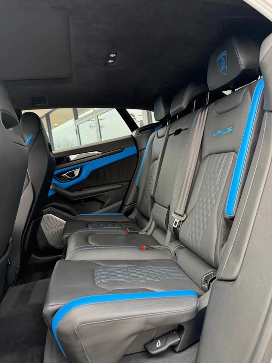 2023 Lamborghini Urus - Image 6 of 7