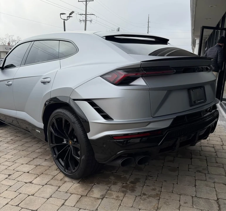 2023 Lamborghini Urus - Image 7 of 7