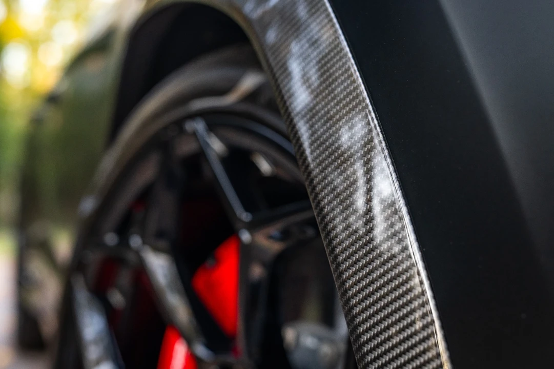2023 Lamborghini Urus - Image 14 of 21