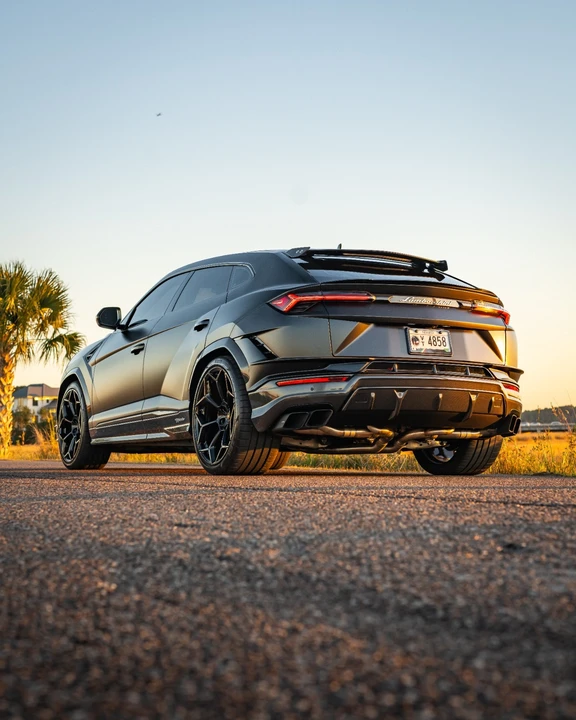 2023 Lamborghini Urus - Image 11 of 21