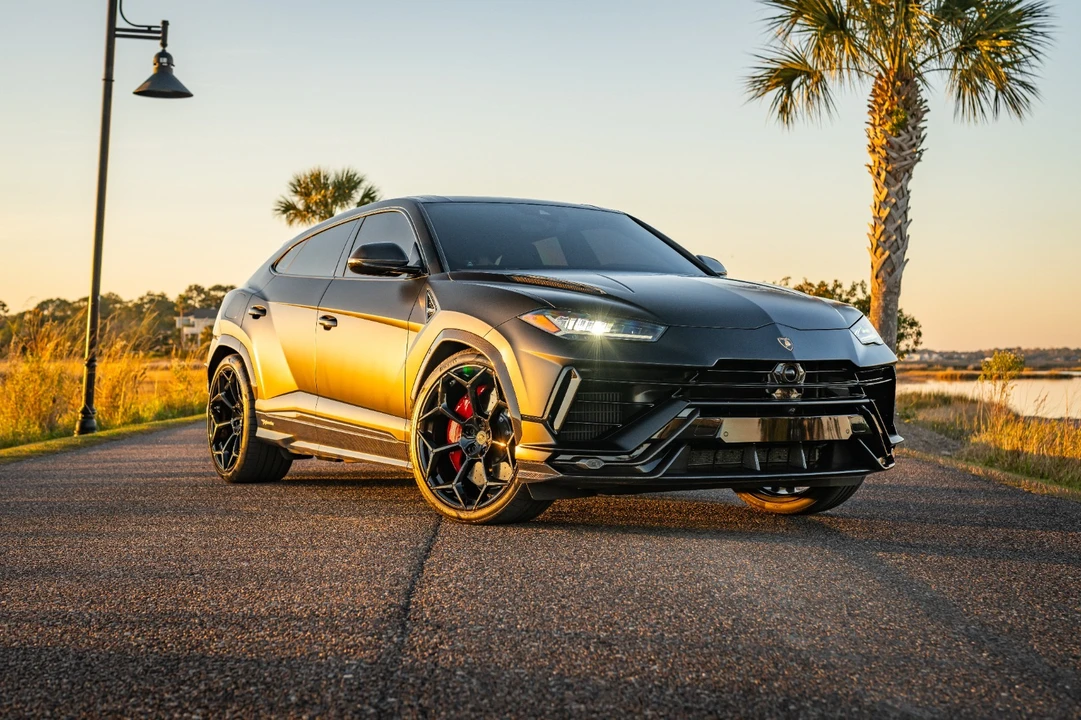 2023 Lamborghini Urus - Image 7 of 21