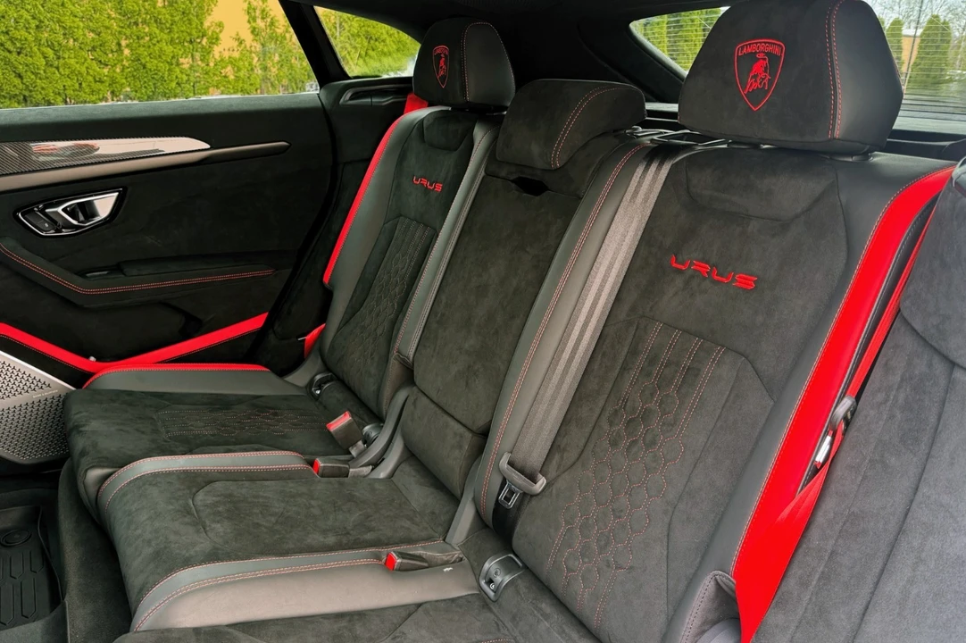 2023 Lamborghini Urus - Image 19 of 21
