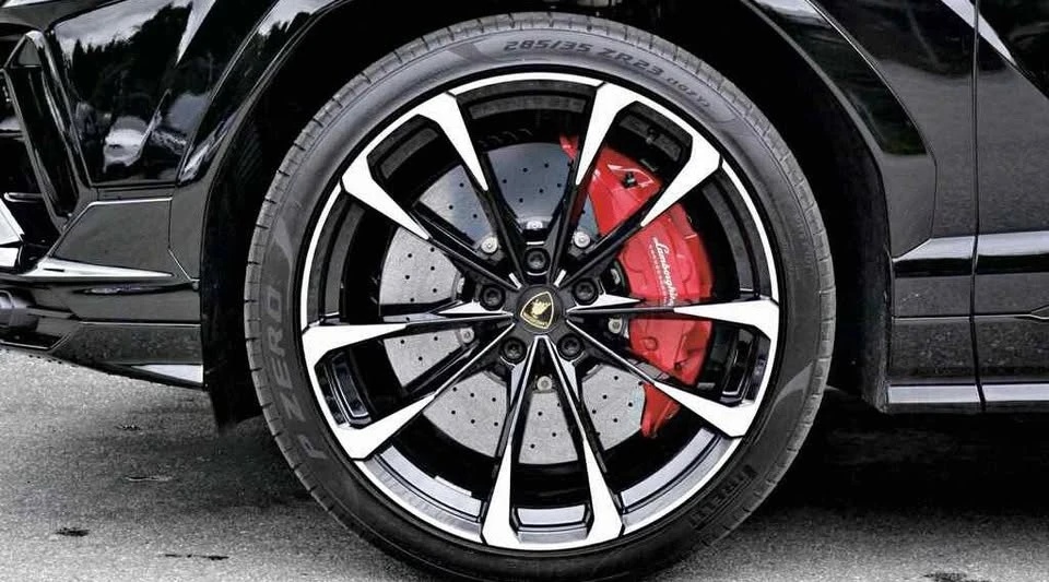 2023 Lamborghini Urus - Image 9 of 20