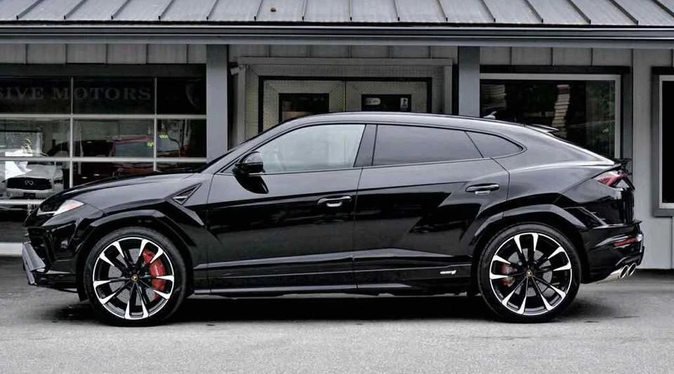 2023 Lamborghini Urus - Image 8 of 20