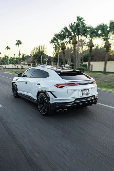2023 Lamborghini Urus Performante - Image 5 of 20