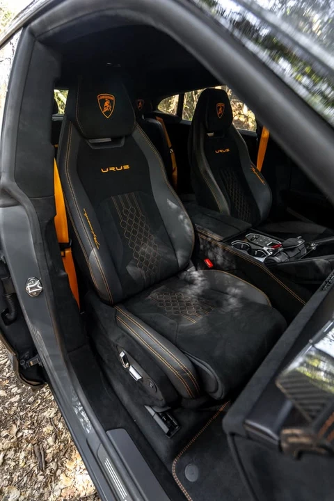 2023 Lamborghini Urus Performante - Image 15 of 18