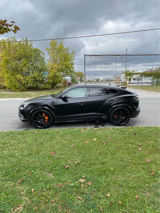 2023 Lamborghini Urus Performante - Image 4 of 8