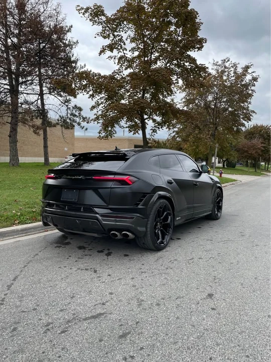 2023 Lamborghini Urus Performante - Image 5 of 8