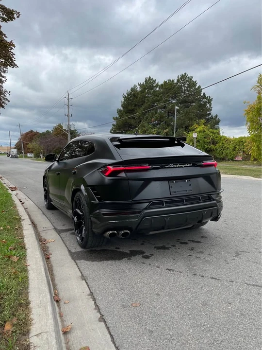 2023 Lamborghini Urus Performante - Image 7 of 8