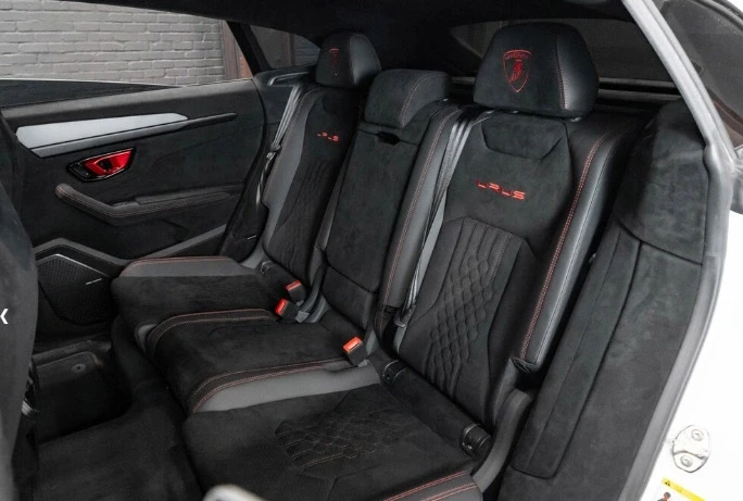 2023 Lamborghini Urus Performante - Image 6 of 8