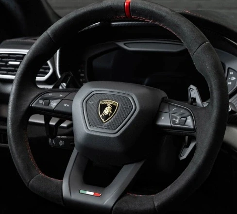 2023 Lamborghini Urus Performante - Image 7 of 8