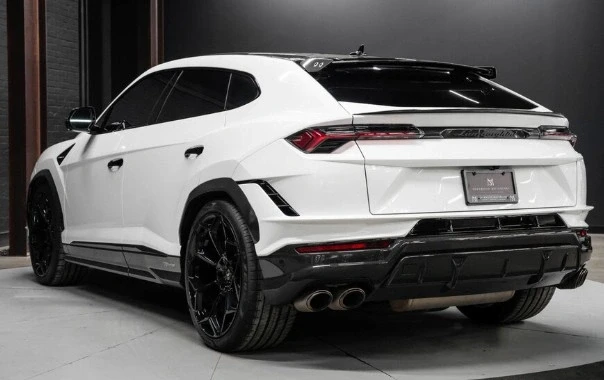 2023 Lamborghini Urus Performante - Image 3 of 8