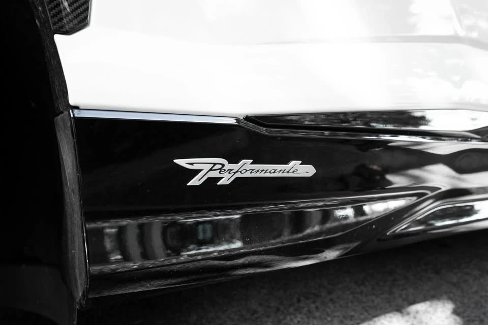 2023 Lamborghini Urus Performante - Image 10 of 20