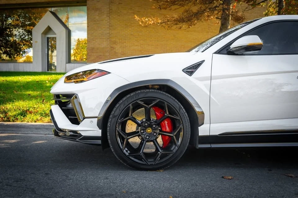 2023 Lamborghini Urus Performante - Image 5 of 20