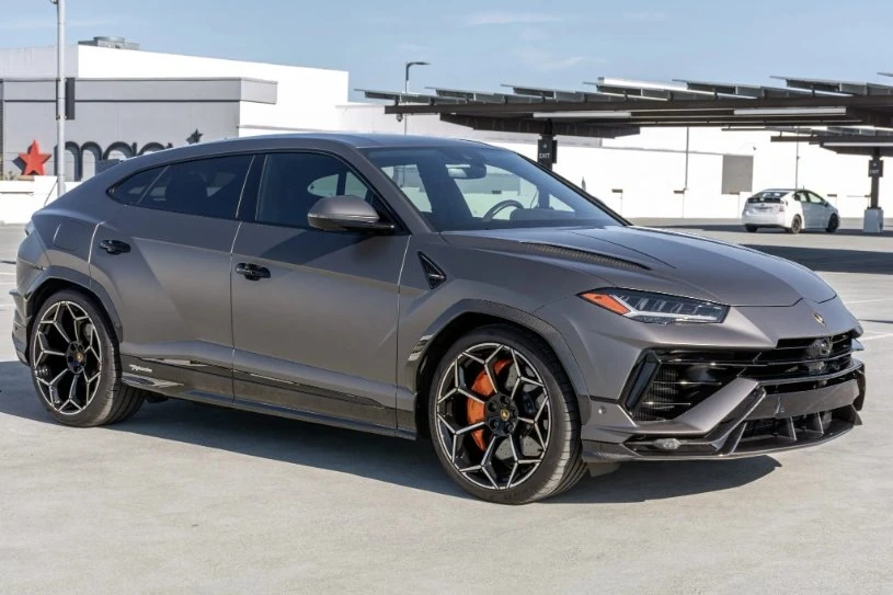 2023 Lamborghini Urus Performante - Image 3 of 5