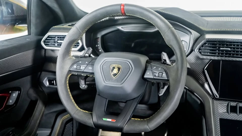 2023 Lamborghini Urus Performante - Image 9 of 11