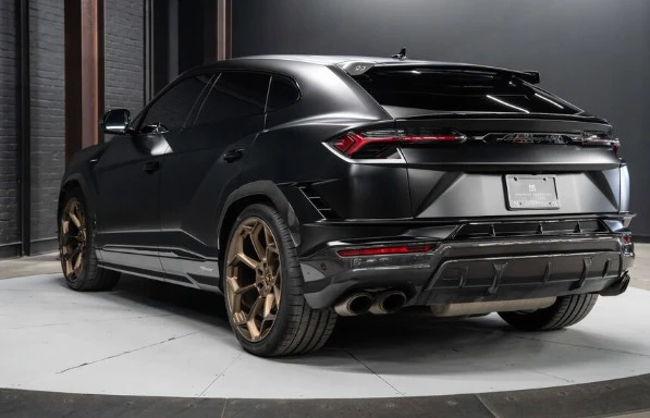 2023 Lamborghini Urus Performante - Image 3 of 8
