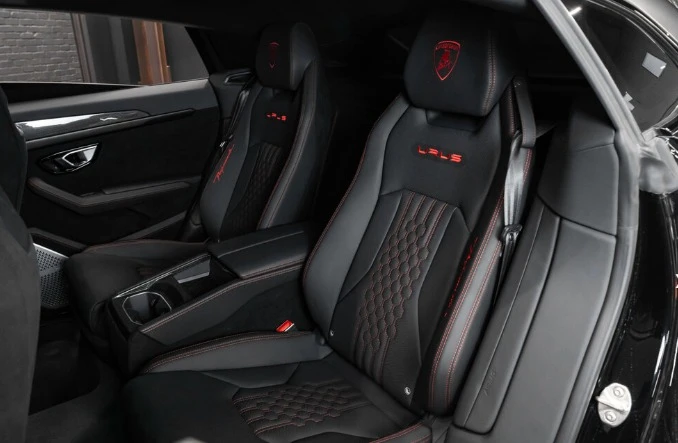 2023 Lamborghini Urus Performante - Image 8 of 8