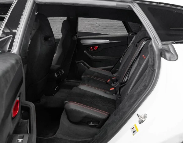 2023 Lamborghini Urus Performante - Image 6 of 8