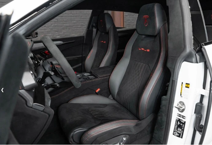 2023 Lamborghini Urus Performante - Image 5 of 8