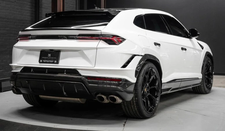 2023 Lamborghini Urus Performante - Image 4 of 8