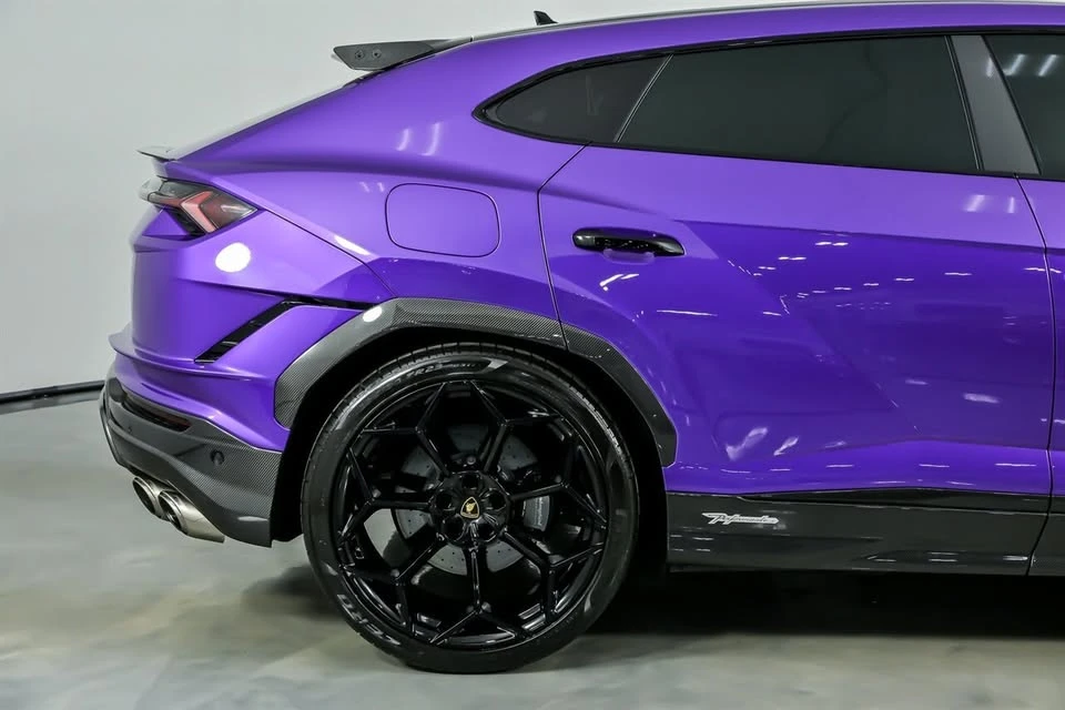 2023 Lamborghini Urus Performante - Image 18 of 18