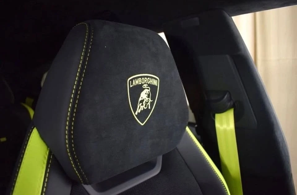 2023 Lamborghini Urus Performante - Image 18 of 19