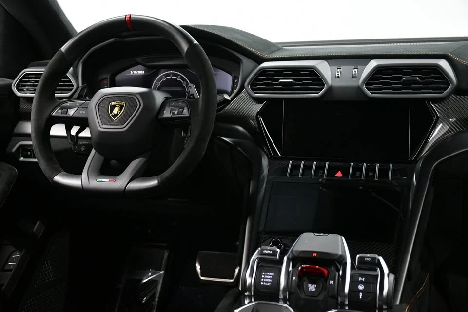 2023 Lamborghini Urus Performante - Image 12 of 20