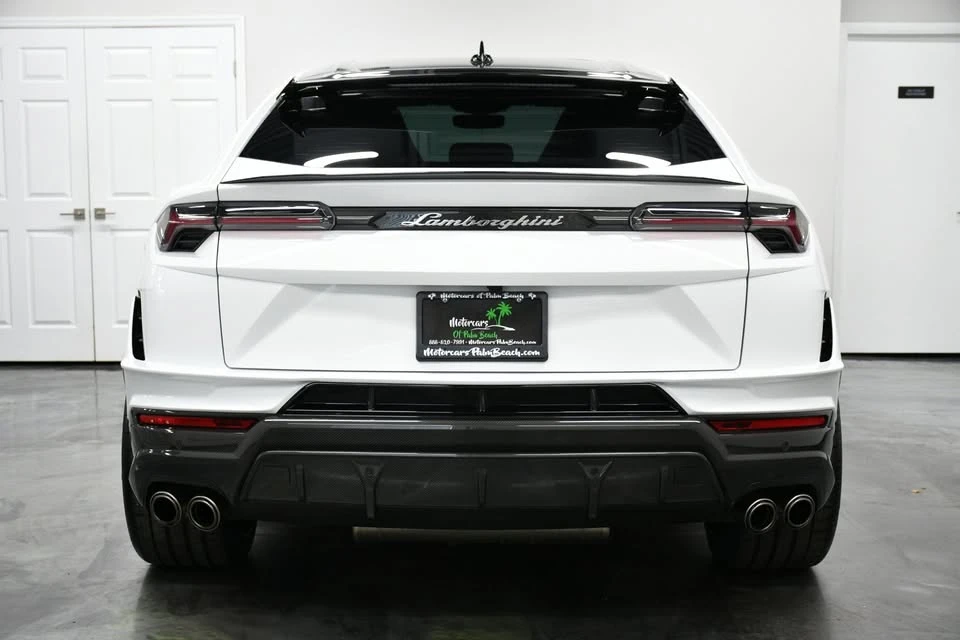 2023 Lamborghini Urus Performante - Image 8 of 20