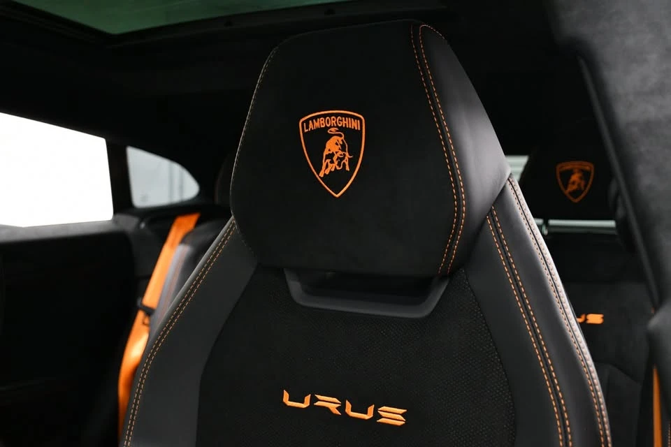 2023 Lamborghini Urus Performante - Image 17 of 20