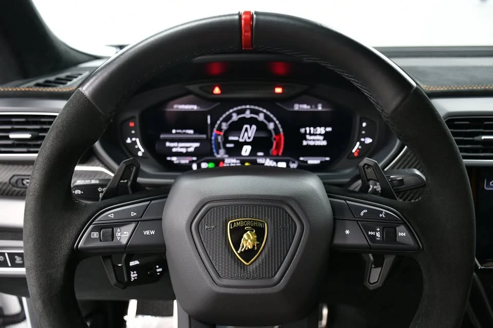 2023 Lamborghini Urus Performante - Image 14 of 20