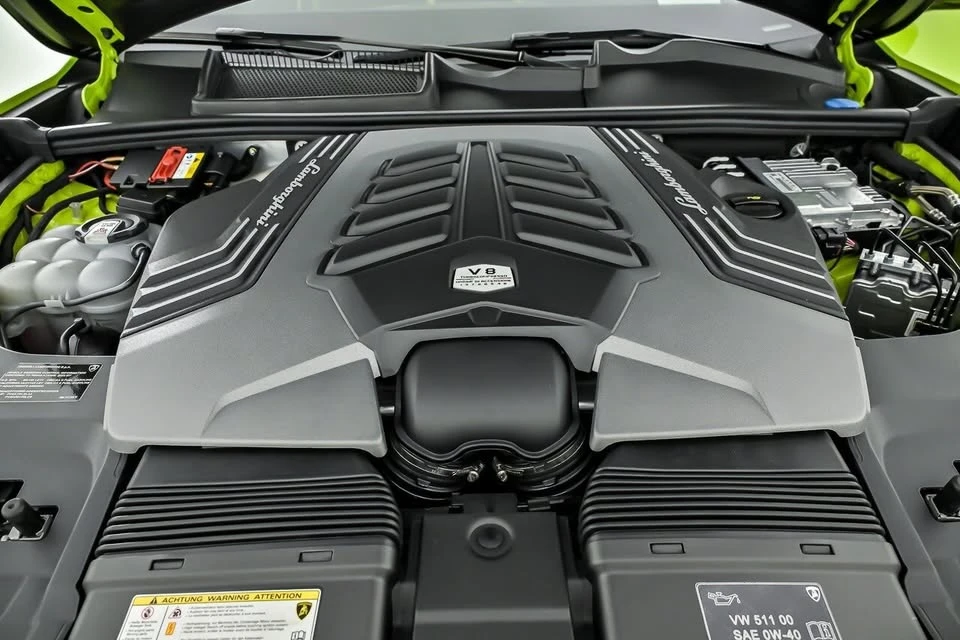 2023 Lamborghini Urus Performante - Image 17 of 20