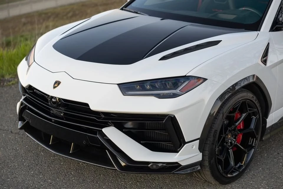 2023 Lamborghini Urus Performante - Image 14 of 20